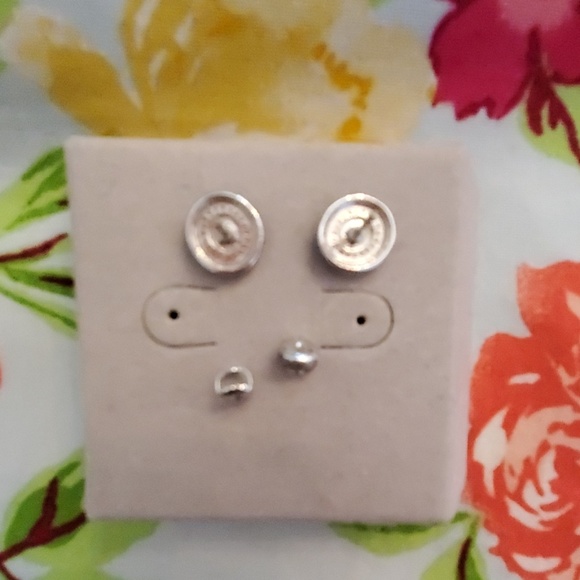 Blue Diamond Earrings - Picture 7 of 8